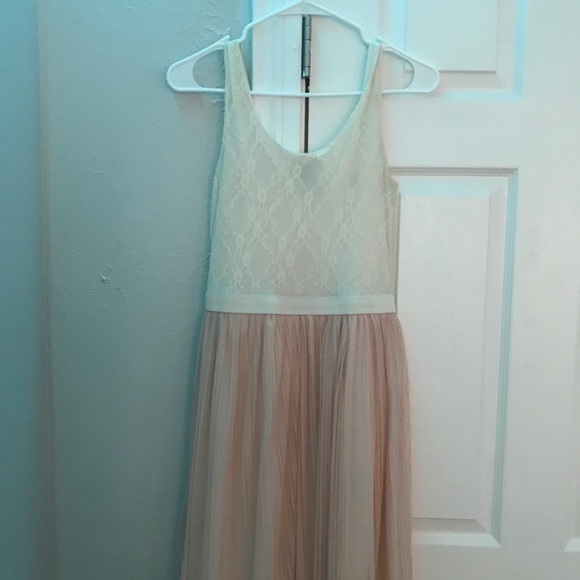 Dress - Picture 5 of 5